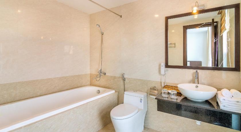 รูปของดีลักซ์ สำหรับ 3 คน วิวเมือง (Deluxe Triple City View) 6
