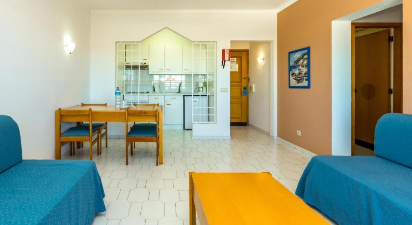Image of One-Bedroom Apartment 11