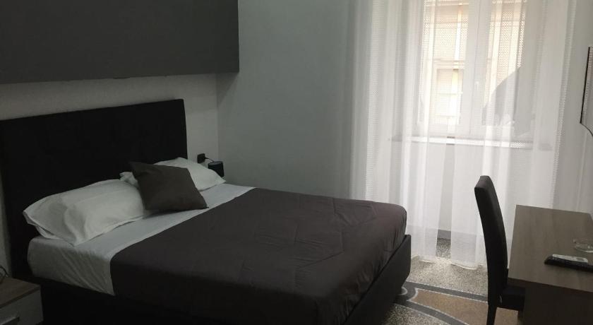 MB95 - Mezzocannone Luxurious Bed&Breakfast