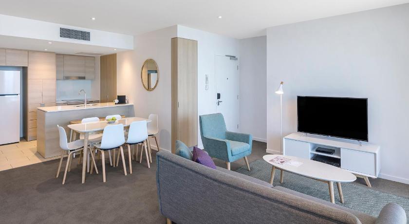 Image of 2-Bedroom Ocean View Suite 10