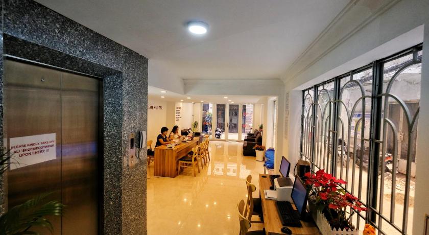 City Backpackers Hostel photo