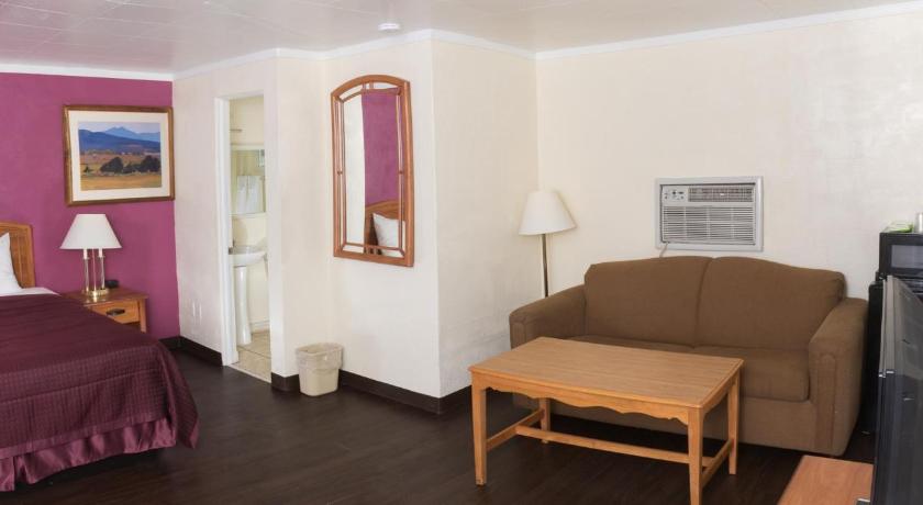 Budget Inn photo