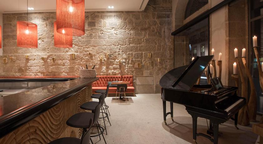 Porto Hotel Carris Porto Ribeira 4-Star Hotel exterior