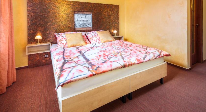 Hotel Conti photo