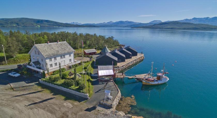 Finsnes Gaard