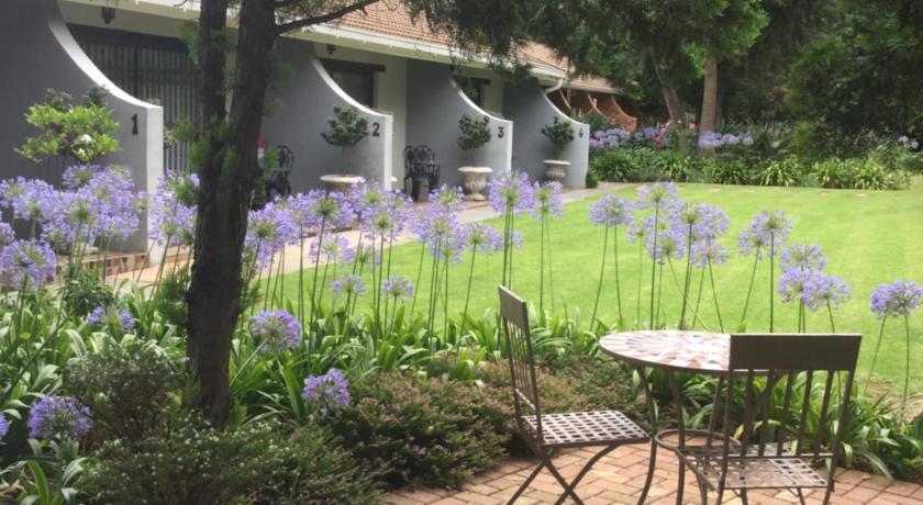 Farmhouse Lodge photo