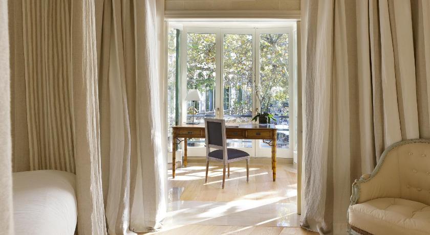Image of Suite 7