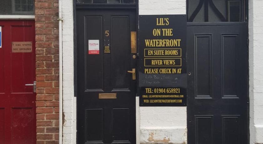 Lil's On The Waterfront photo