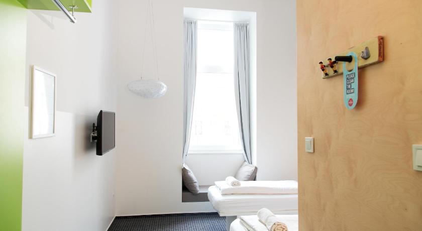 Image of Standard Double Room Ensuite 1