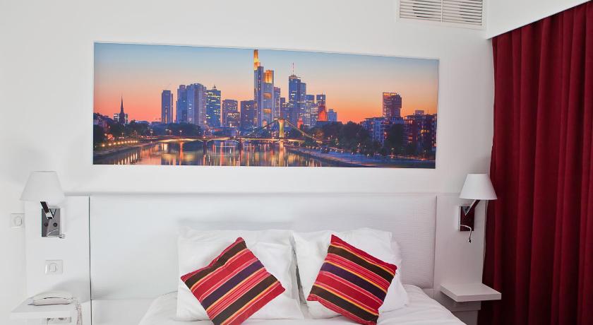 Image of Double Room with Balcony 3