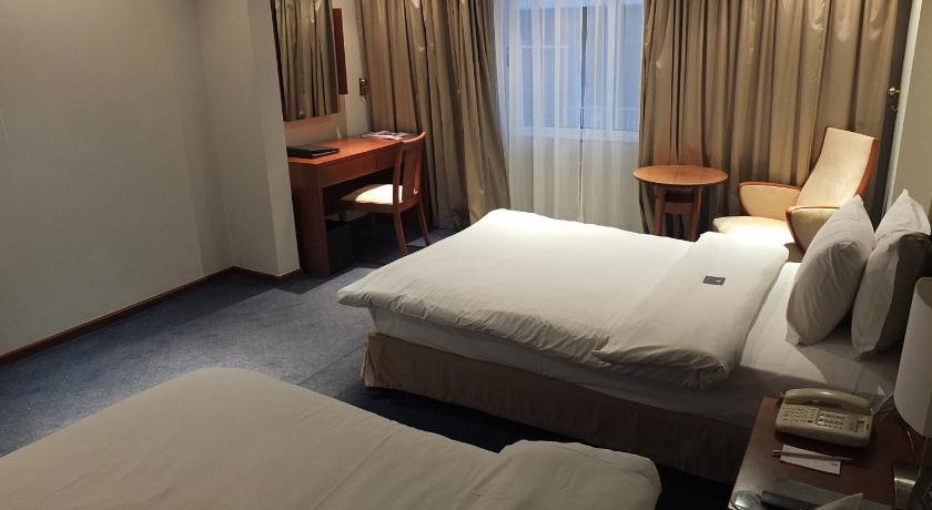 Image of Standard King or Twin Bed - Double Use 4