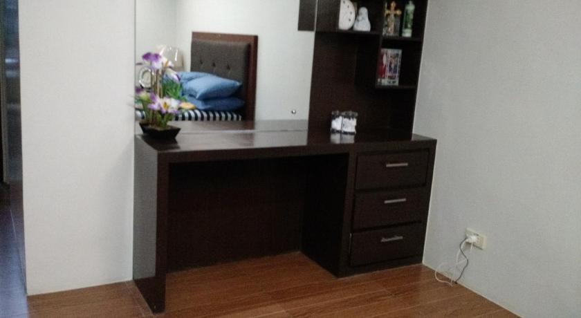 Image of Apartment with Sea View 9