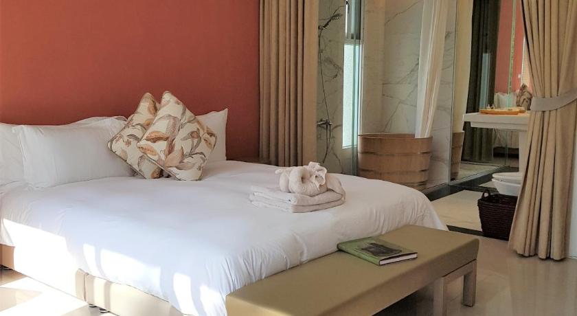 Image of King Room with Garden View 2