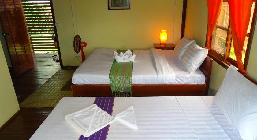Szoba 2 külön ággyal - erkéllyel (Twin Room with Balcony) fotója 9