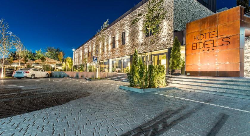 Edels — Hotel in Chelm