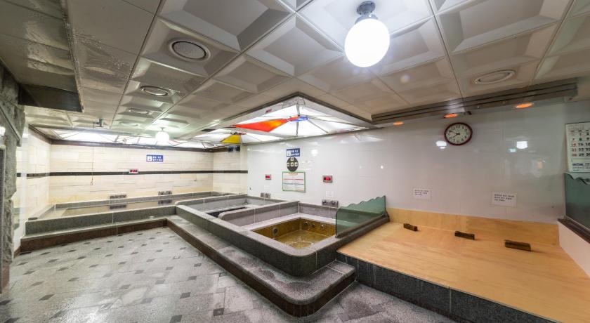 Youngbin Hotel photo