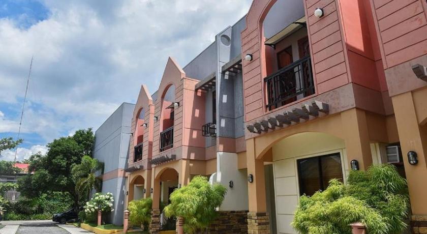 Manora Apartments and Guest House photo