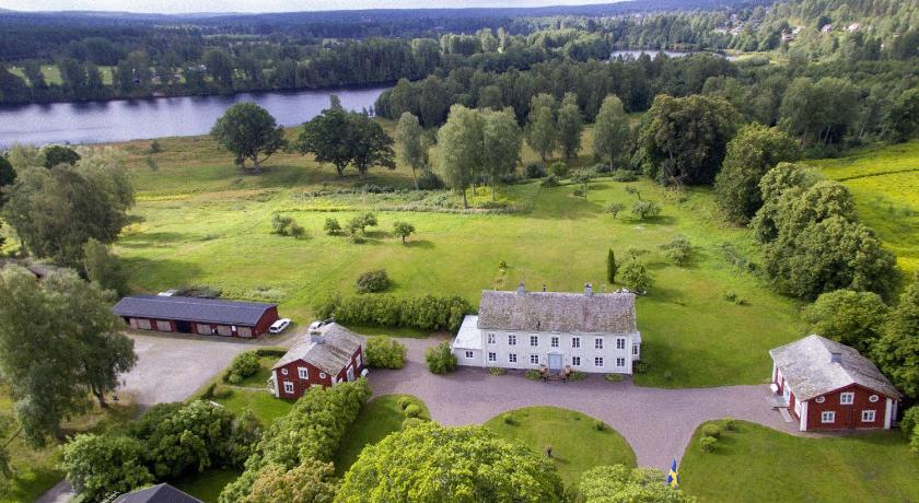 B&amp;B Kvarntorps Herrgard — Hotel in Forshaga