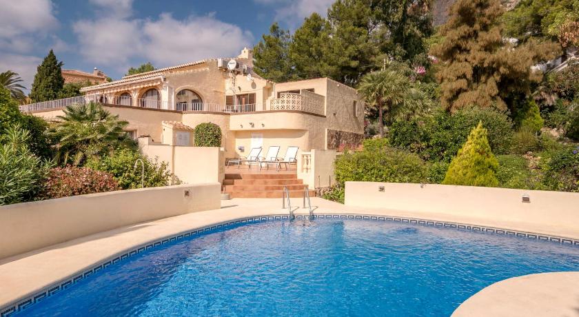 Villa near Montgo with Pool and Beach - image 2