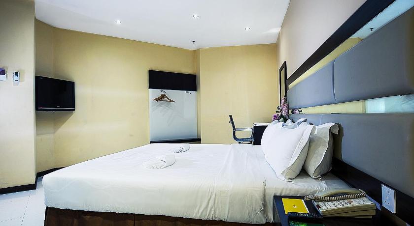 Image of Simple Room without Window 9