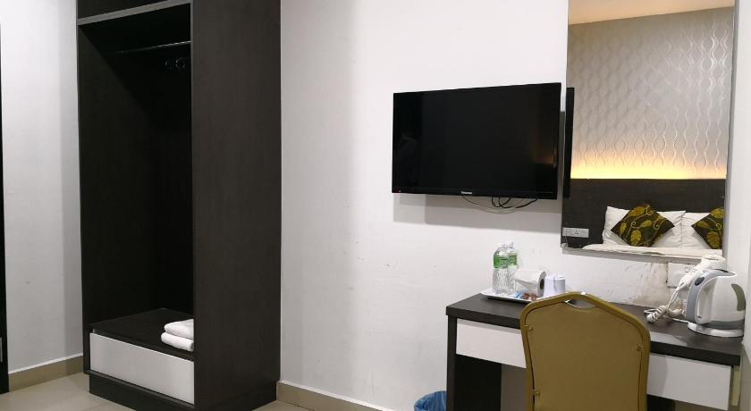 Image of Deluxe Twin Room 14