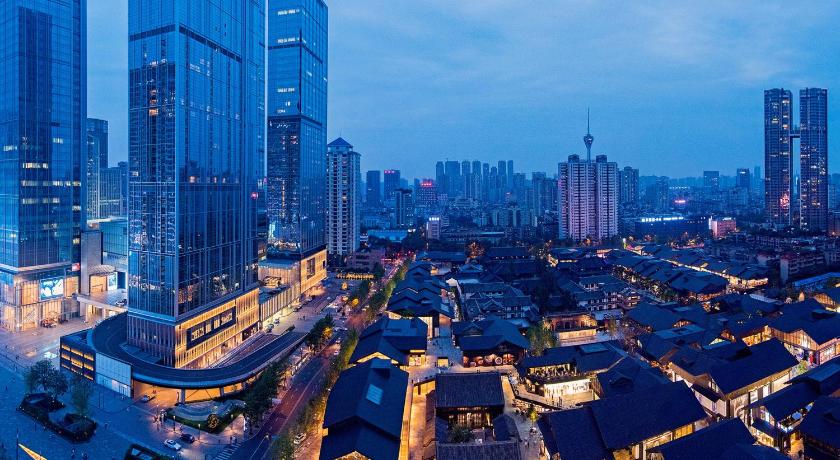 Chengdu Cloud Service Apartment Chunxi Taikoo Branch — Hotel in Chengdu