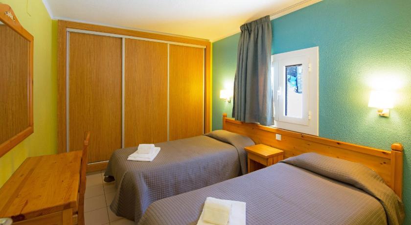 Image of Three-Bedroom Apartment 10