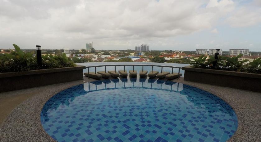 Zulanie Family Studio at D'Perdana Apartment with Pool WiFi and Netflix in Kota Bharu City Centre - image 12