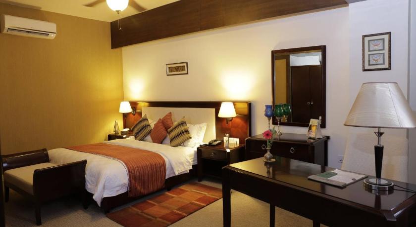 Image of Superior City View 3