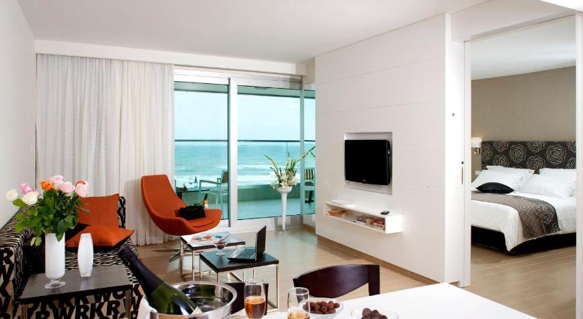 Image of Executive Suite with Sea View 0
