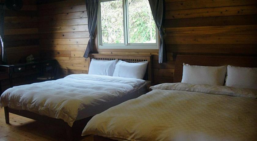 Image of Quadruple Room 3