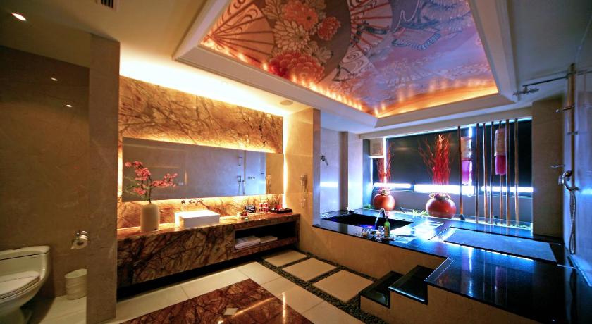 Fongchih Motel - image 11