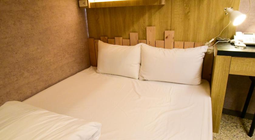 Image of Triple Room with Bathroom 4