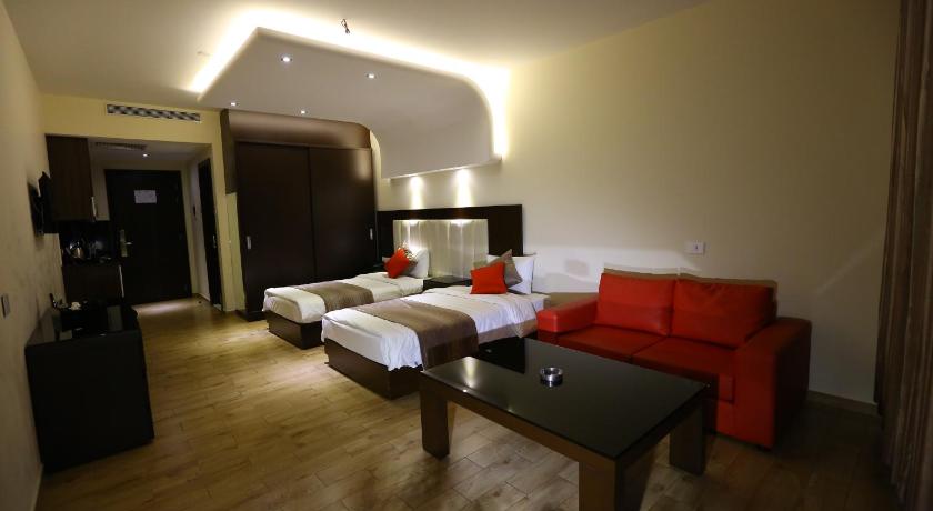 Image of Junior Suite 0