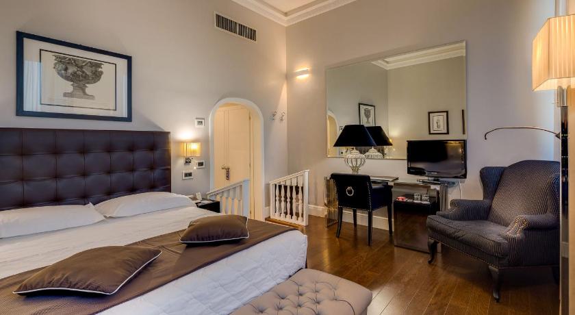 Image of Double or Twin Room with City View 3