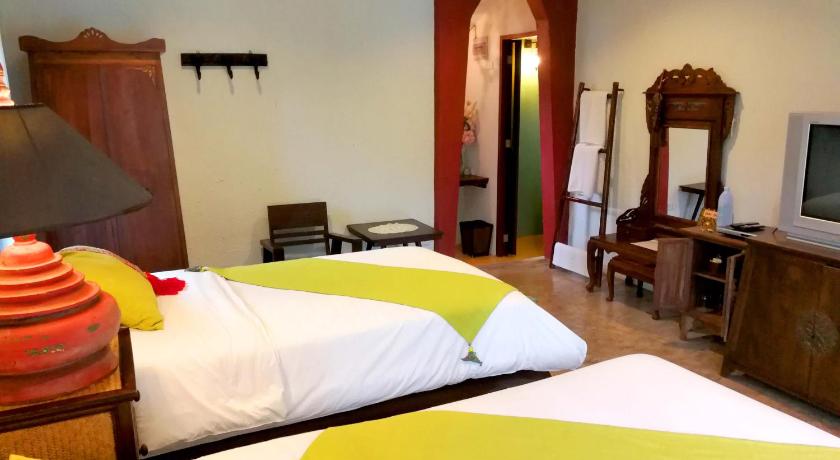Image of Superior Room 8