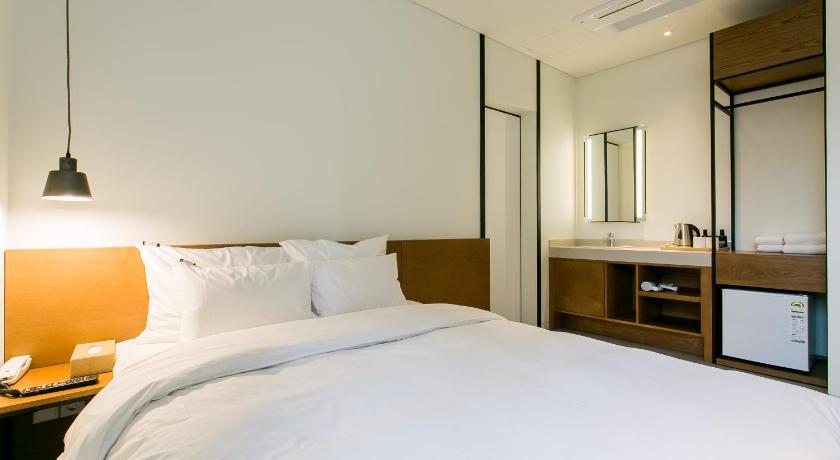Image of Premium Room - Check-In After 7:00 Pm, Late Check-In Special Price 4