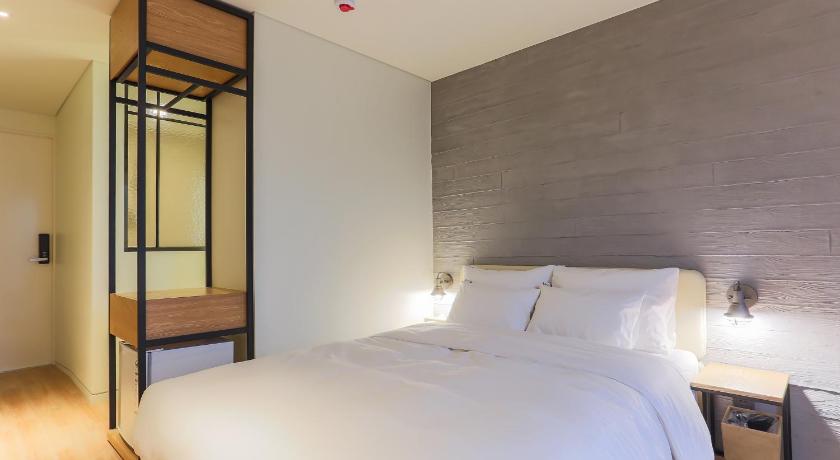 Image of Deluxe Room 5