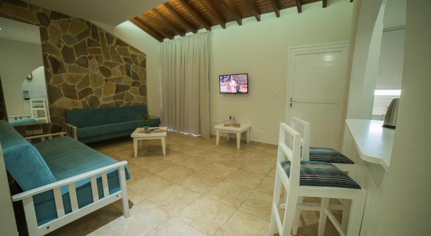MyroAndrou Beach Hotel Apartments photo