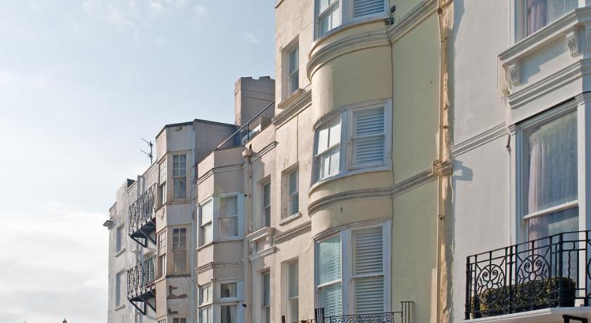 Hamptons Brighton photo