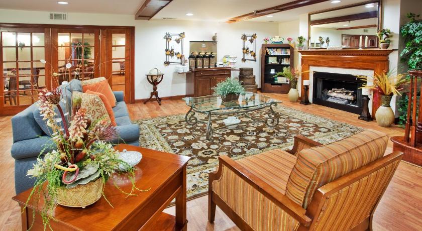 Country Inn & Suites by Radisson, Kingsland, GA photo