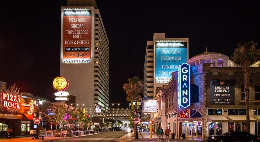 Downtown Grand Hotel & Casino