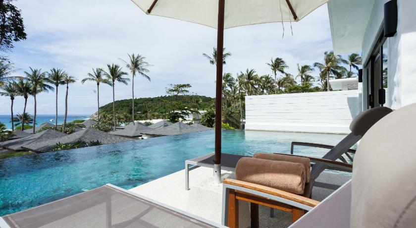 Image of 2-Bedroom Grand Pool Suite 3