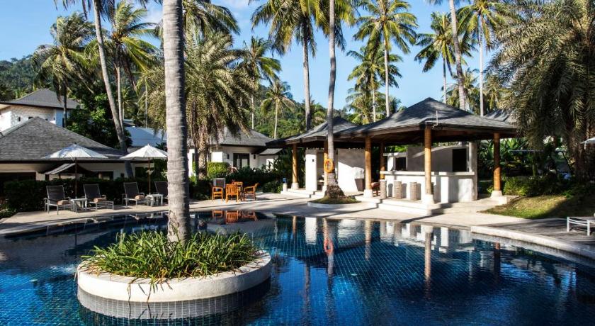 プーケット The Racha 5つ星 ホテル レストラン