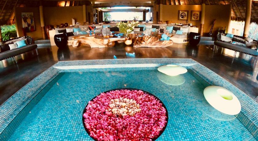 Samora Luxury Resort photo