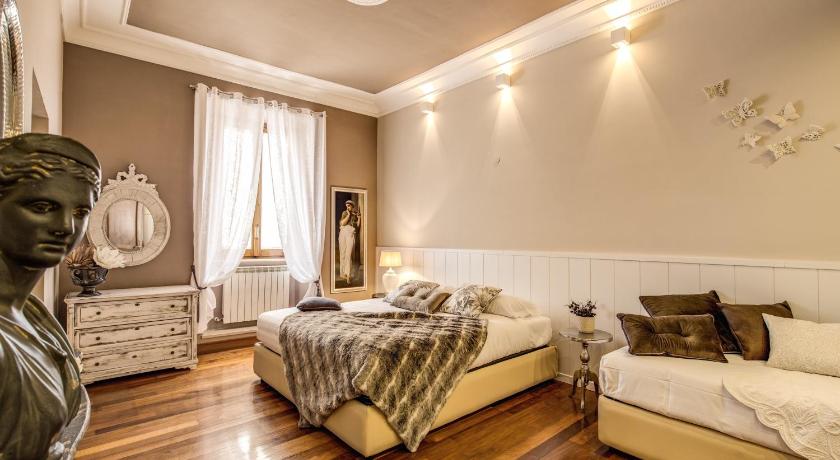 Spanish Steps Miracle Suite — Hotel in Rome