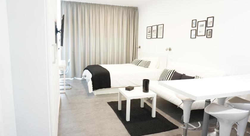 Black & White Las Canteras photo