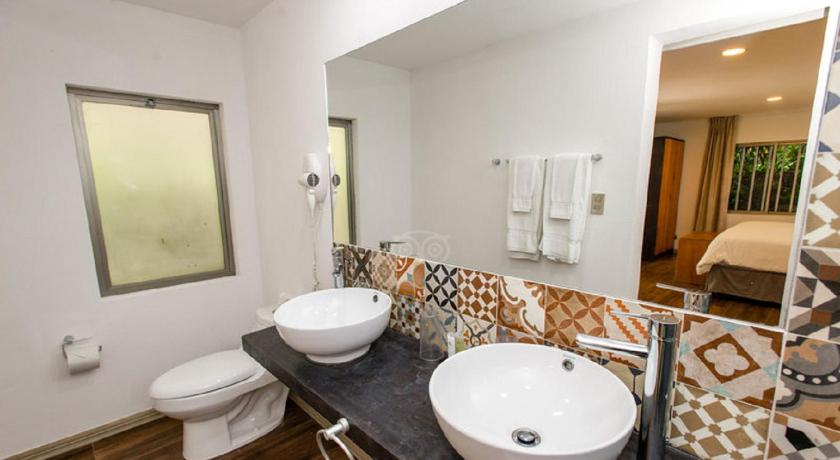 Image of Suite 11
