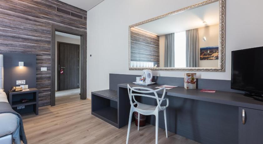 Image of Deluxe Double Room 5
