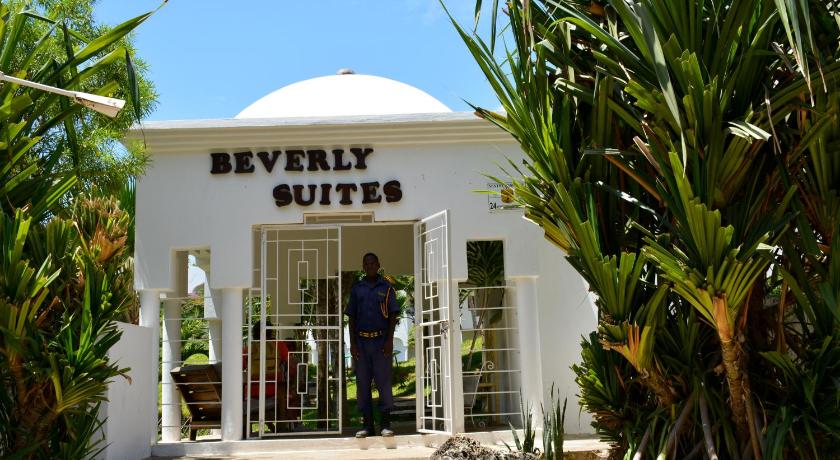 Beverly Suites photo